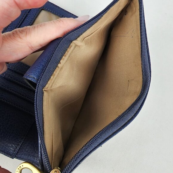 RELIC Blue Vegan Leather Wallet - Picture 6 of 10